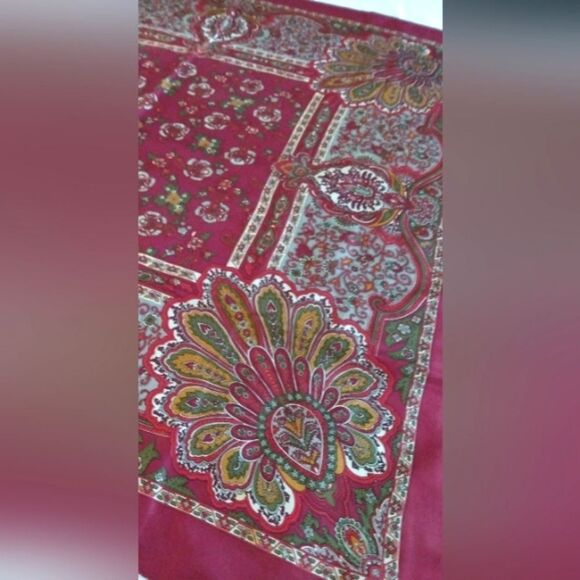 Vintage 💯 Silk Scarf William Morris Style Paisley Red & Gold - Picture 6 of 16